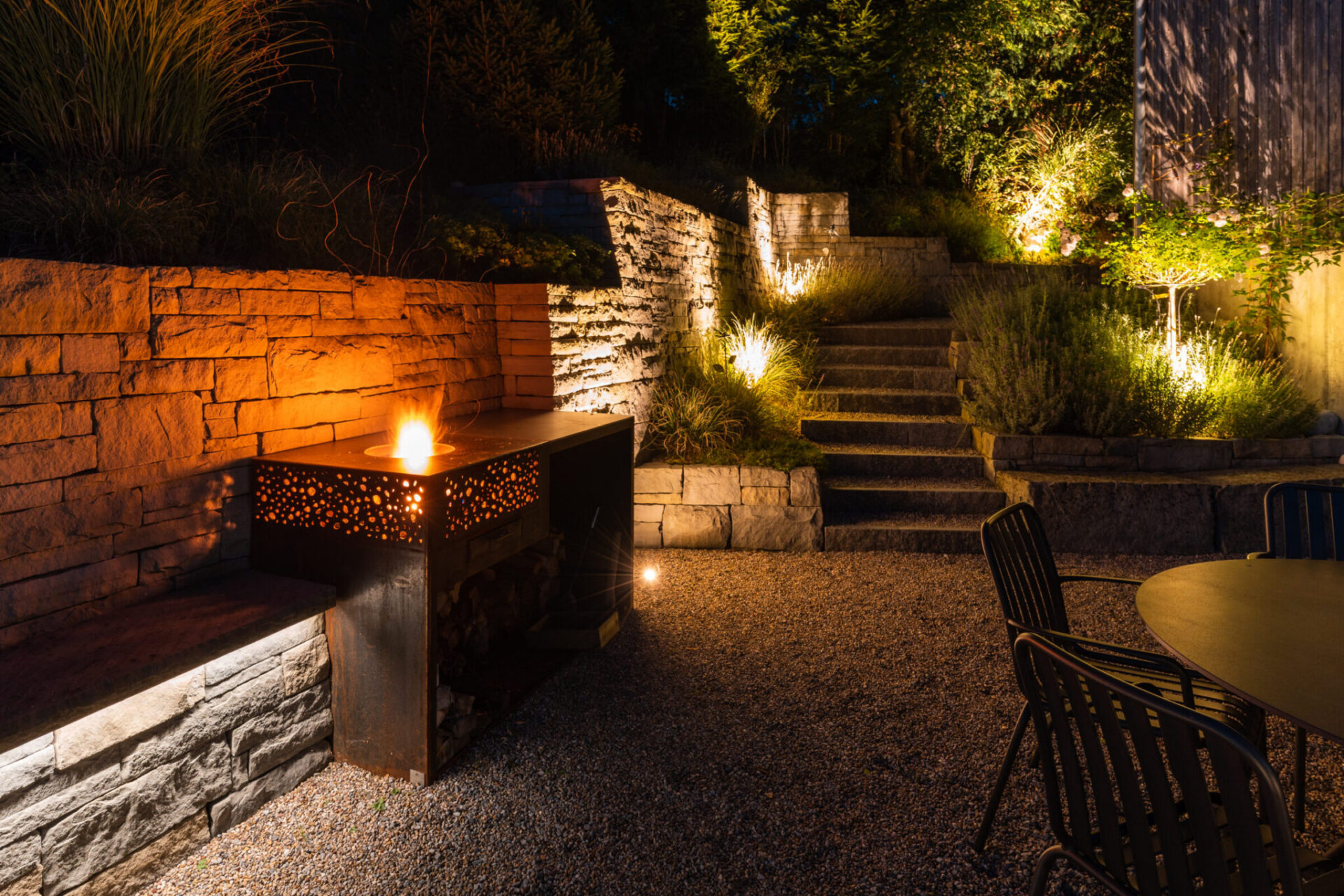 Lichtinstallation im Garten