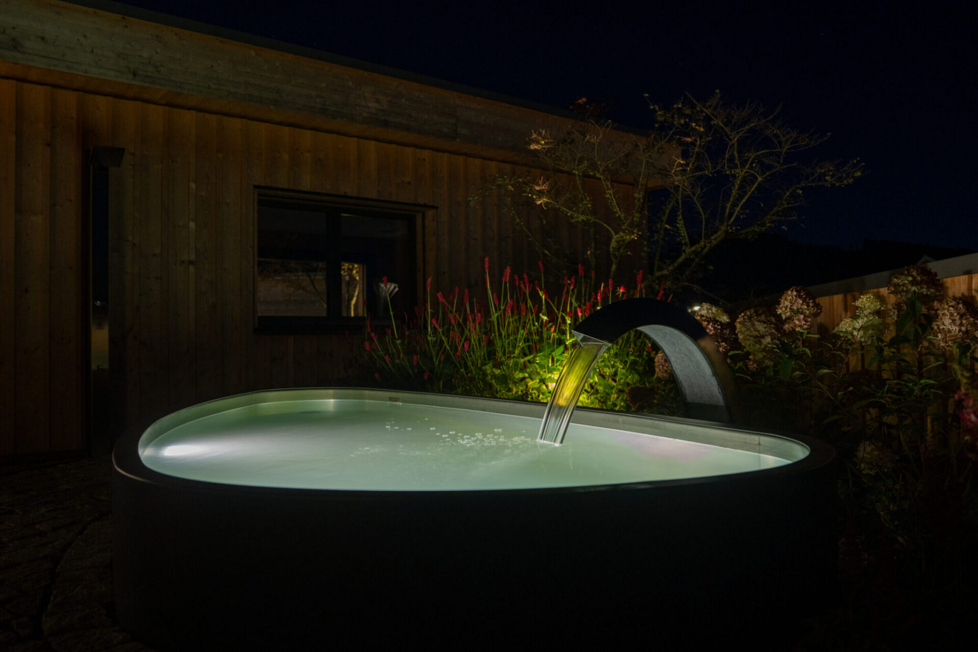 Beleuchteter Whirlpool
