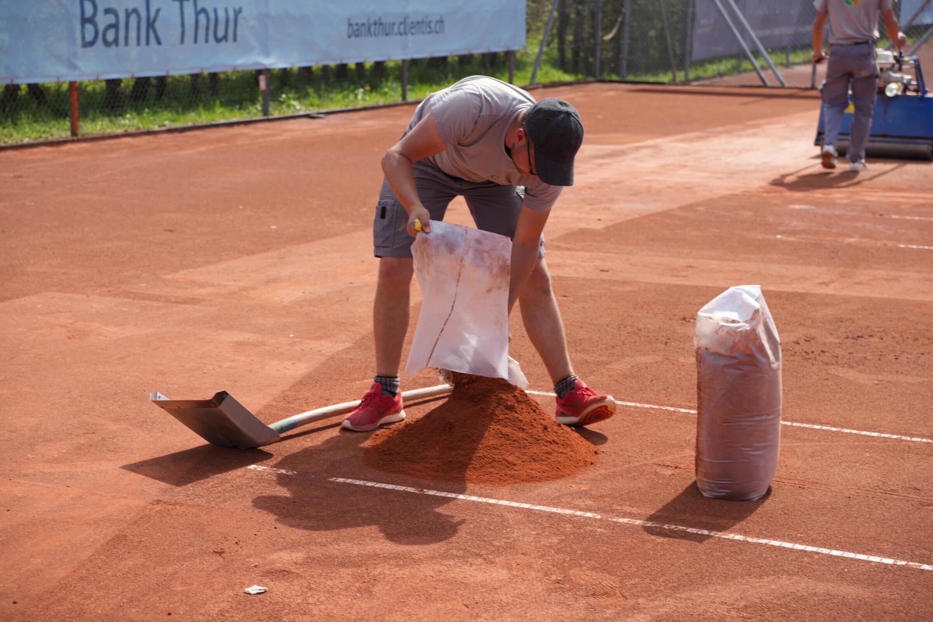 Sand auf Tennisplatz