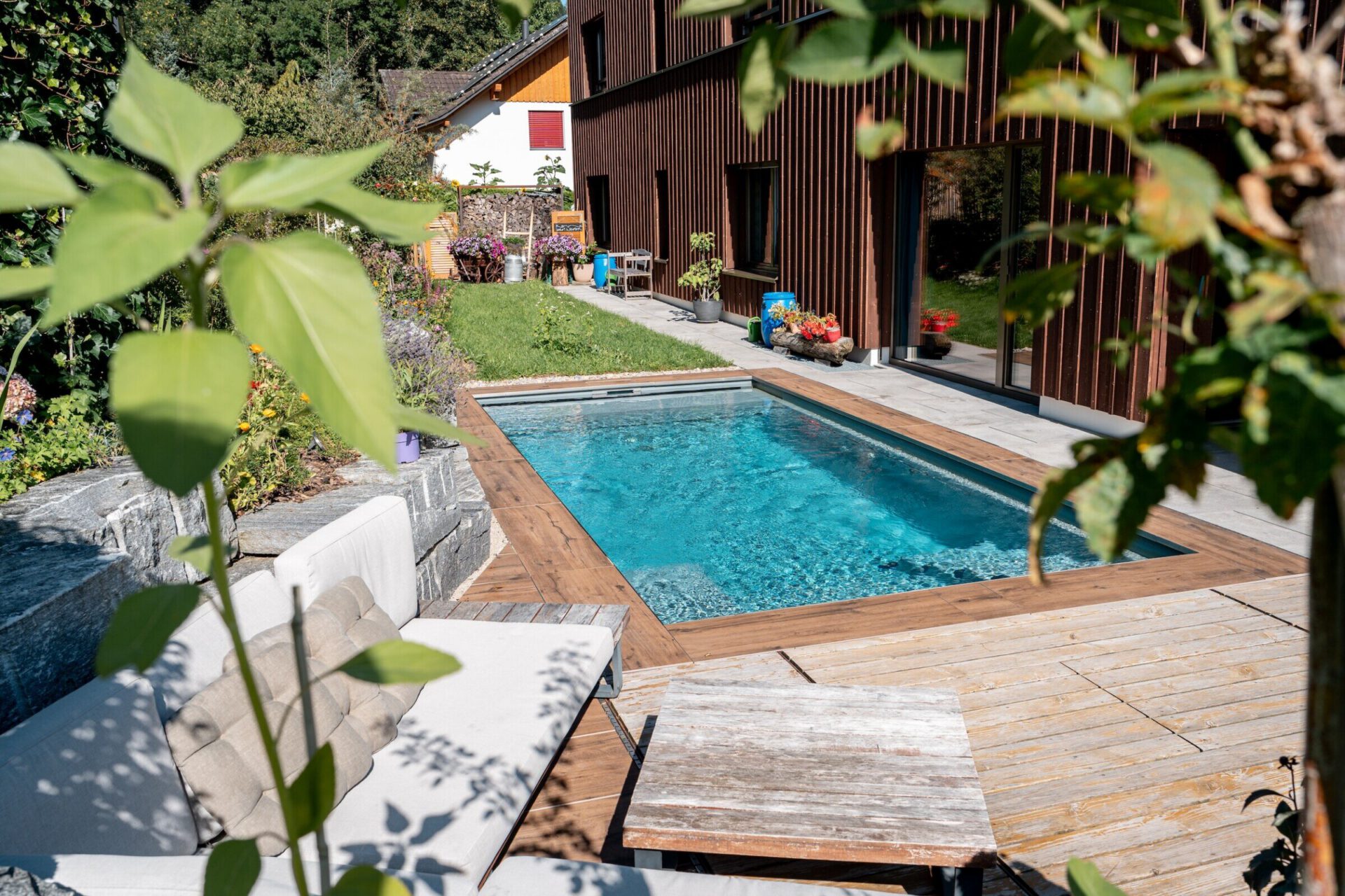 pool mit holzedeck 3